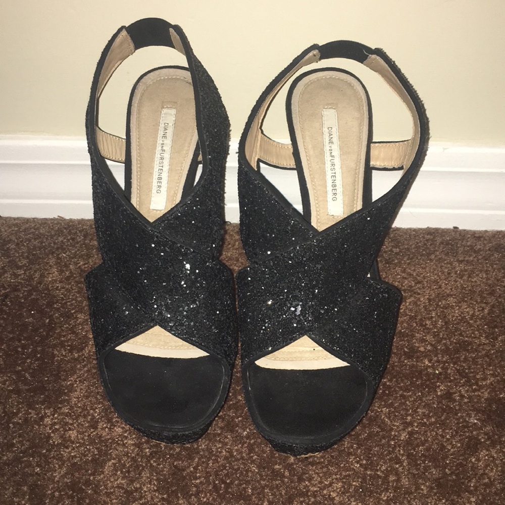 Black glitter heels 👠